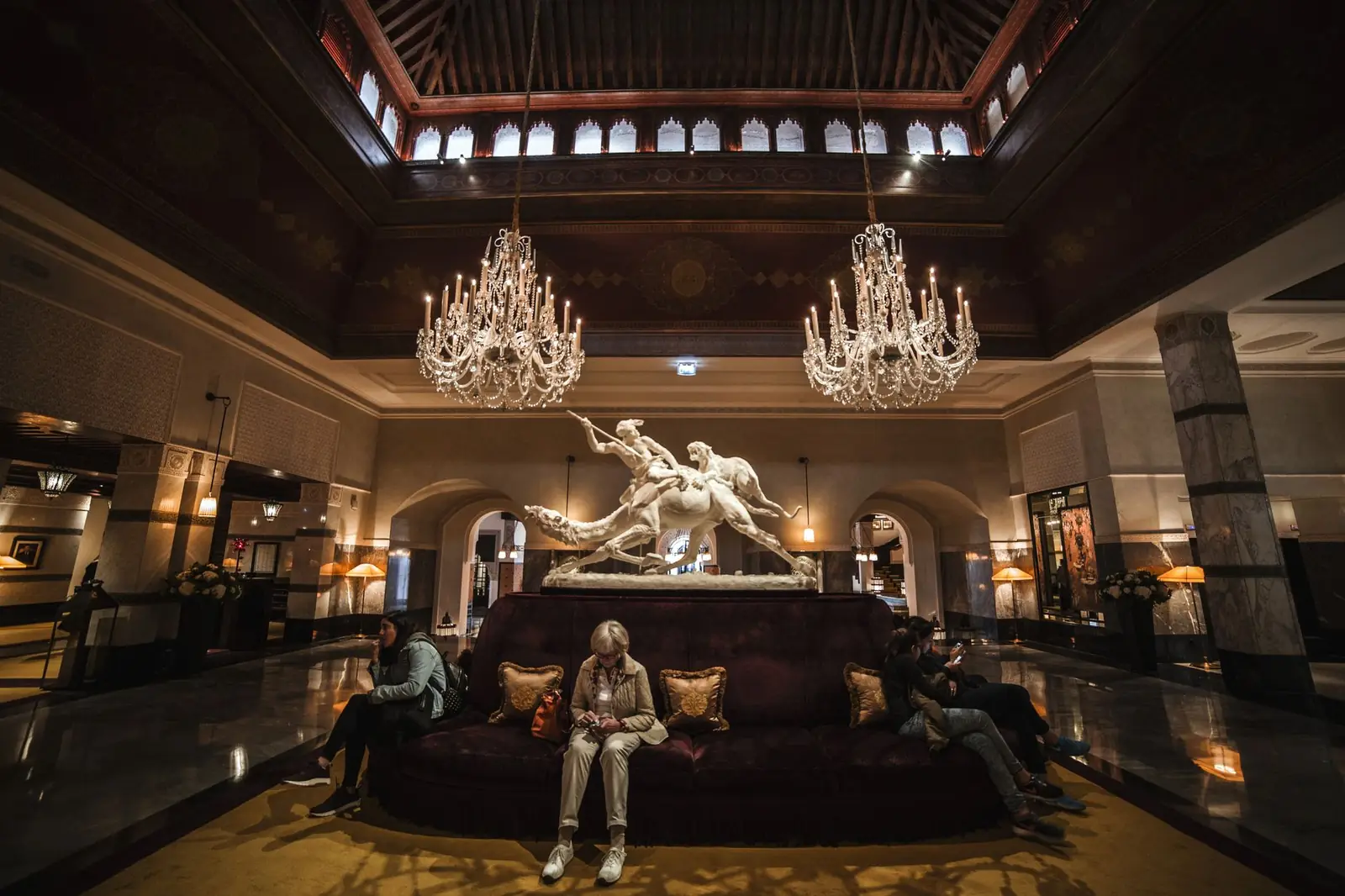 Vorovi Hotel Haven interior