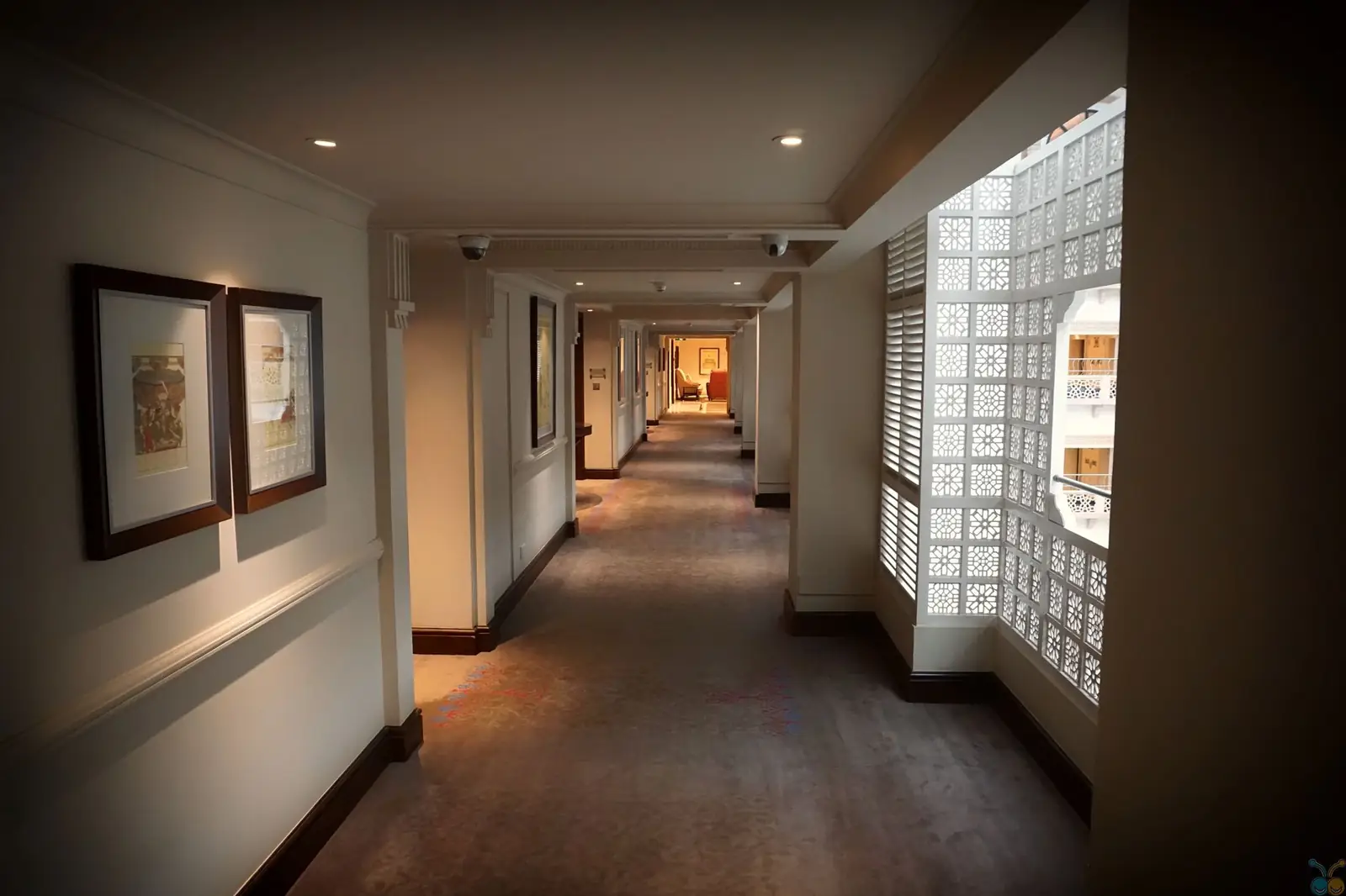 Vorovi Hotel Haven interior corridor